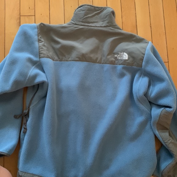 Women’s North Face Blazer - Picture 7 of 8